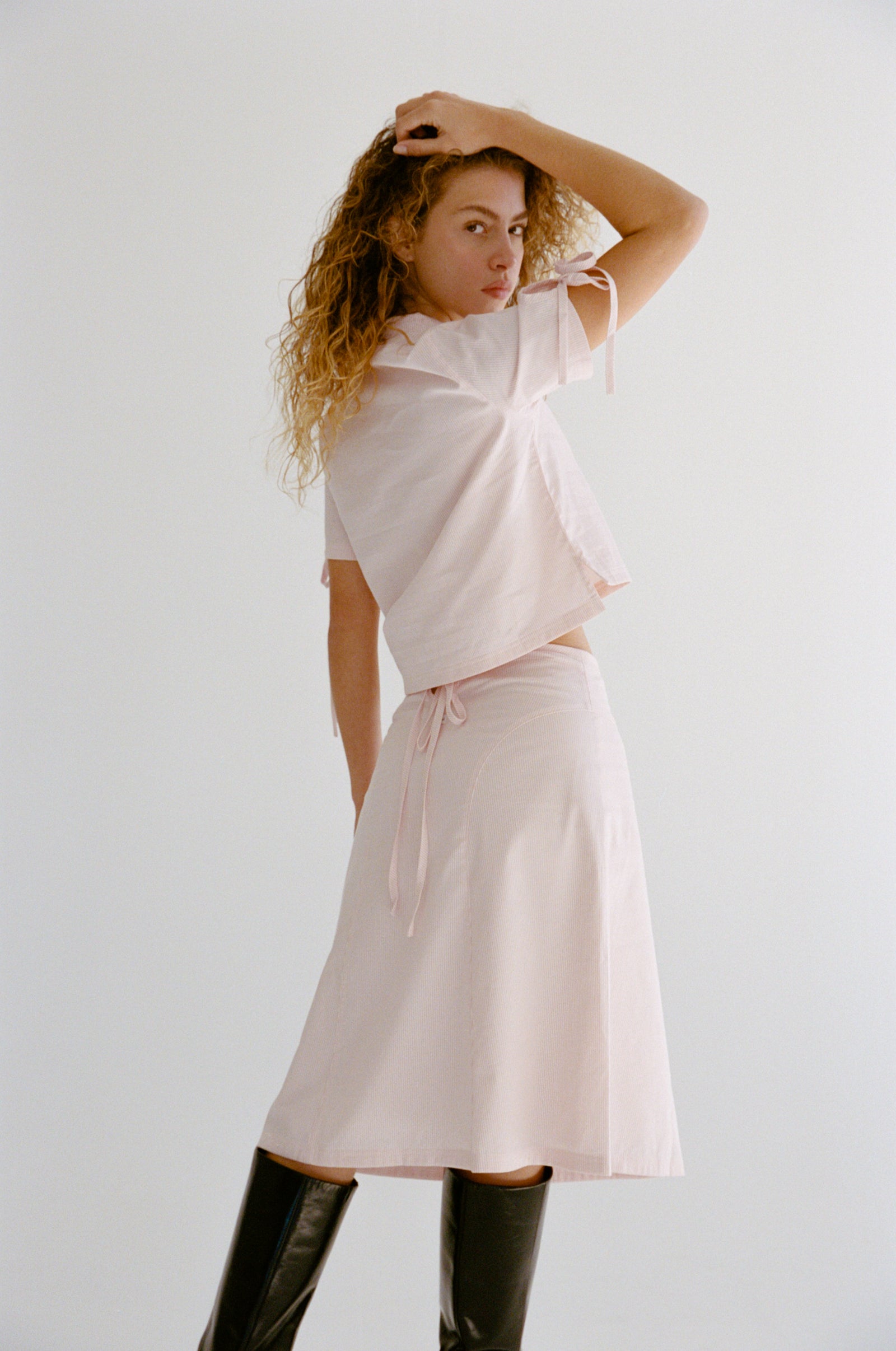 TIE POLO IN BLUSH STRIPE