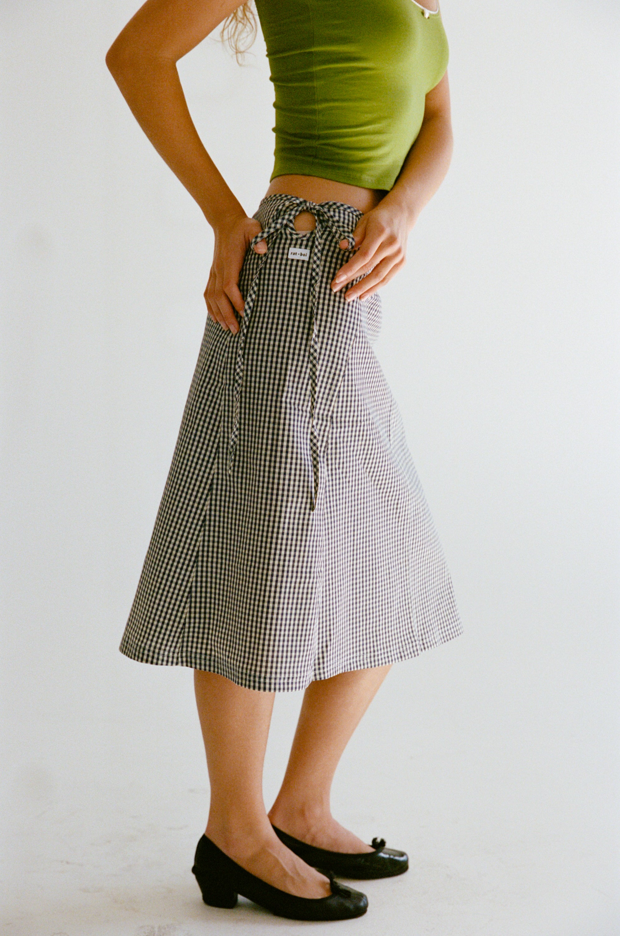 KEYHOLE MIDI SKIRT IN NAVY GINGHAM