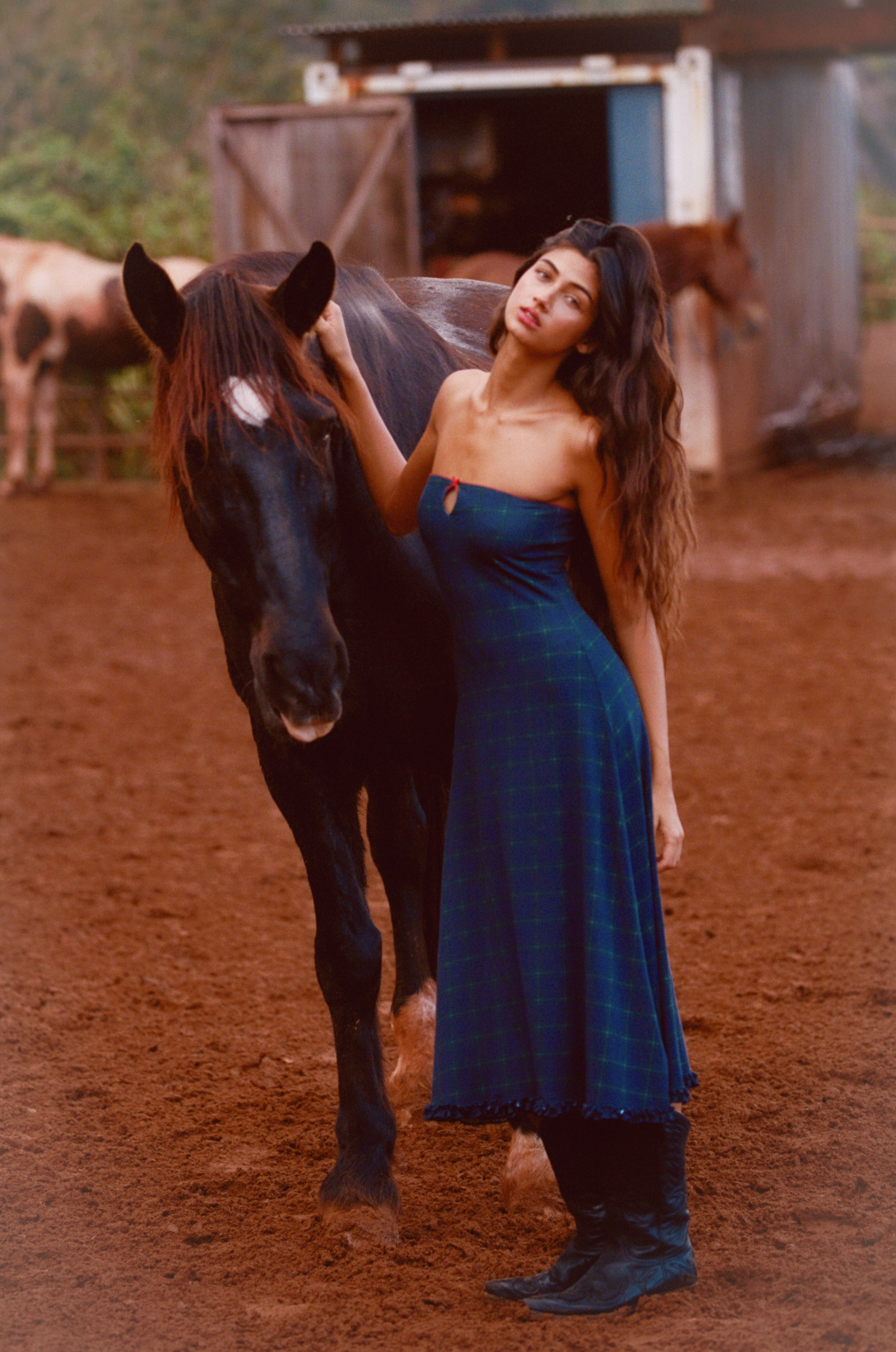 KEYHOLE TUBE DRESS IN OXFORD
