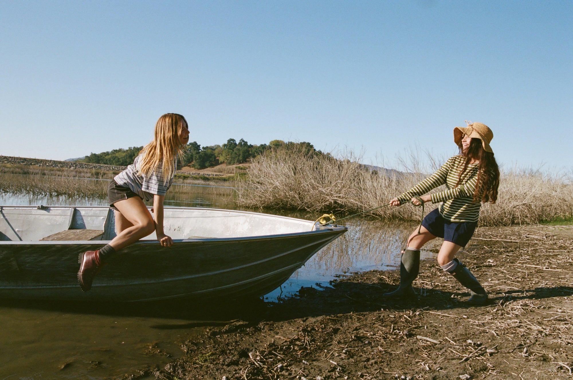 SKATE LONG SLEEVE IN OLIVE STRIPE