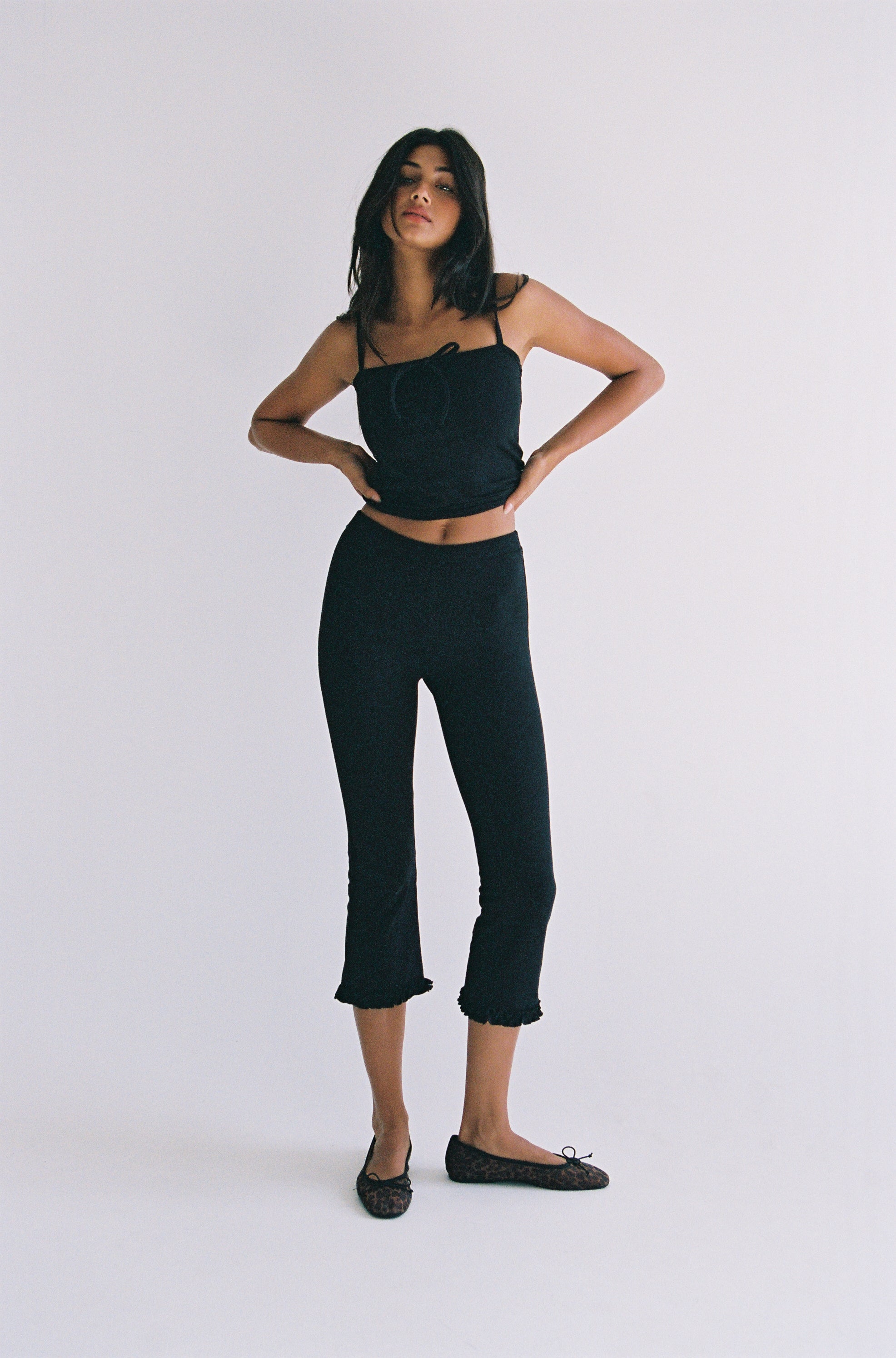 RUFFLE CAPRI IN ONYX – RAT BOI