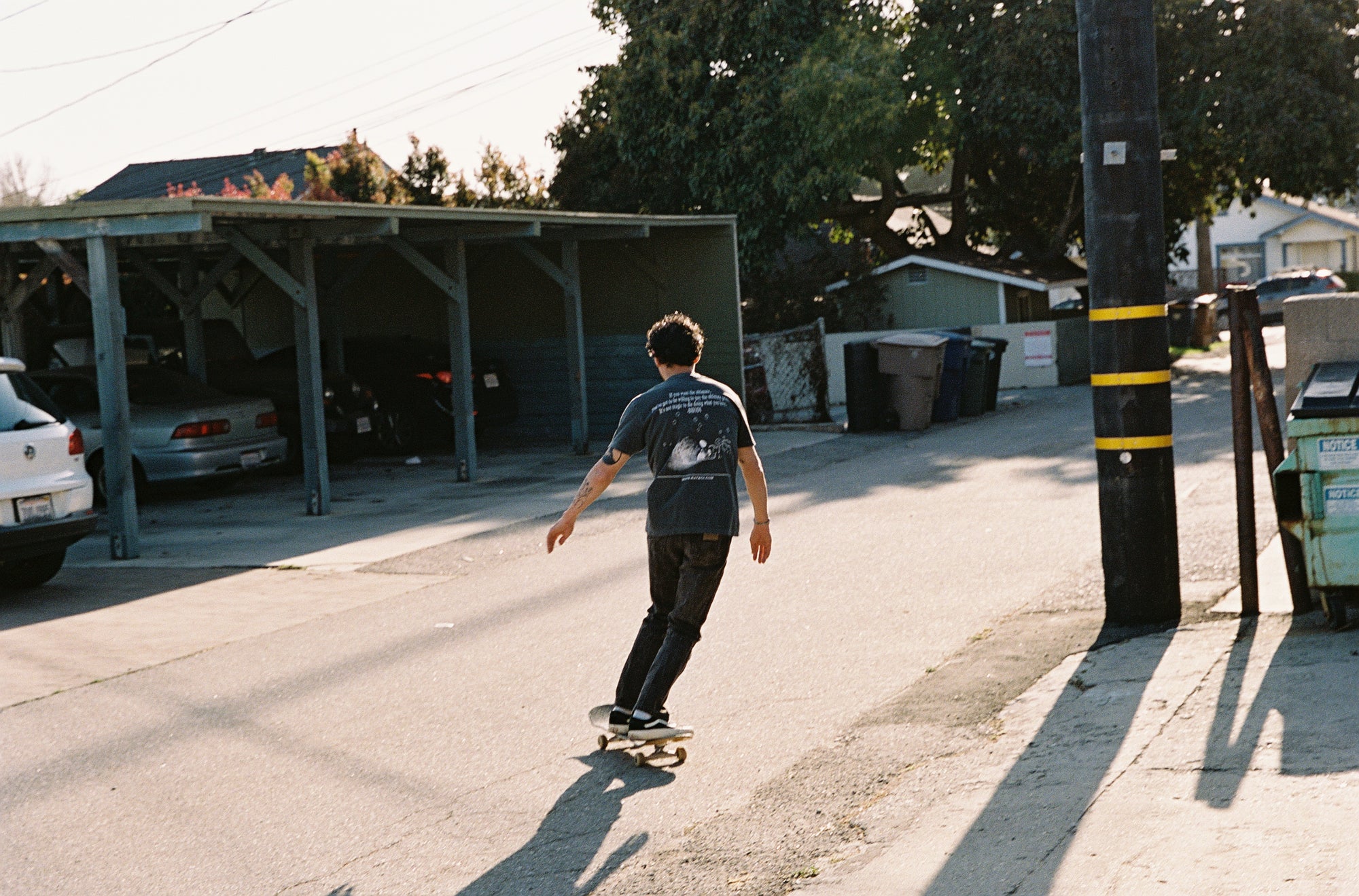 POINT BREAK T-SHIRT IN PEPPER