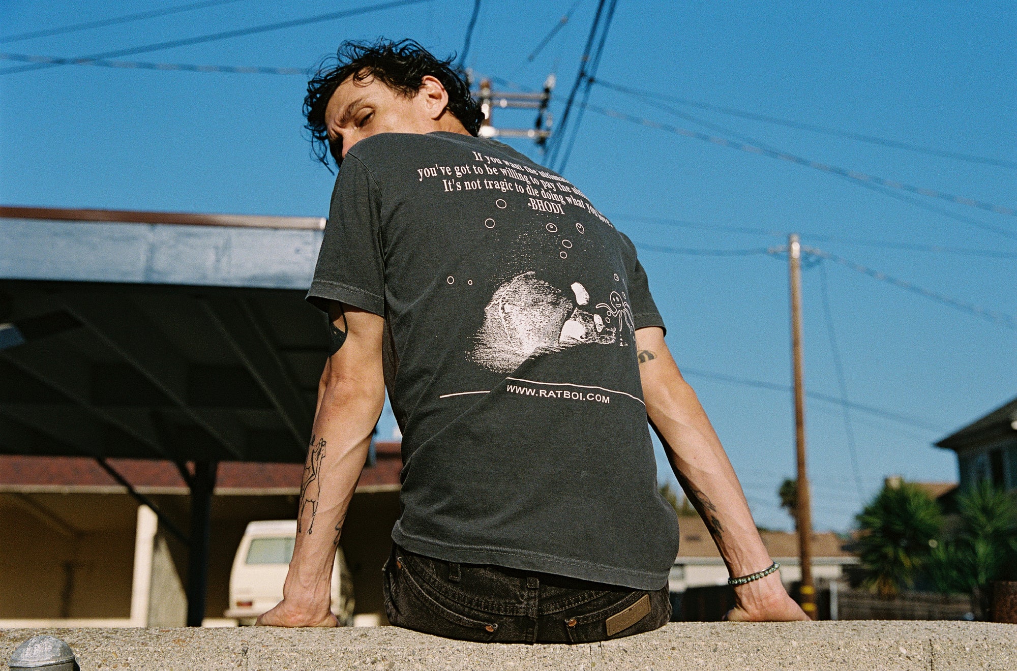 POINT BREAK T-SHIRT IN PEPPER