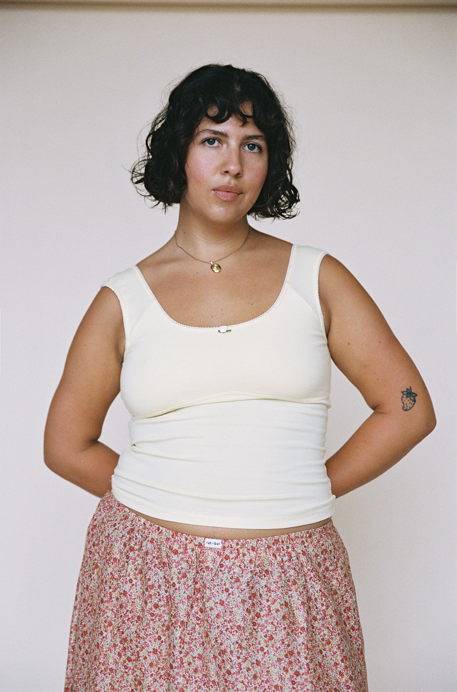 ROMANTIC TOP IN BUTTER