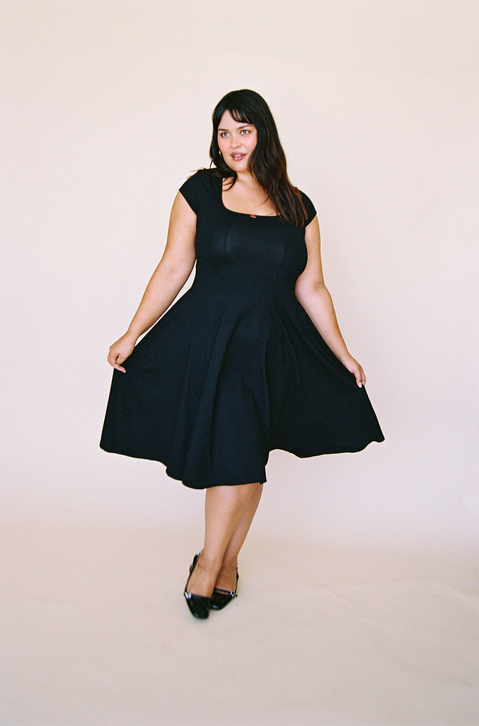 DREAM DRESS IN ONYX L / ONYX DREAM DRESS IN ONYX L / ONYX