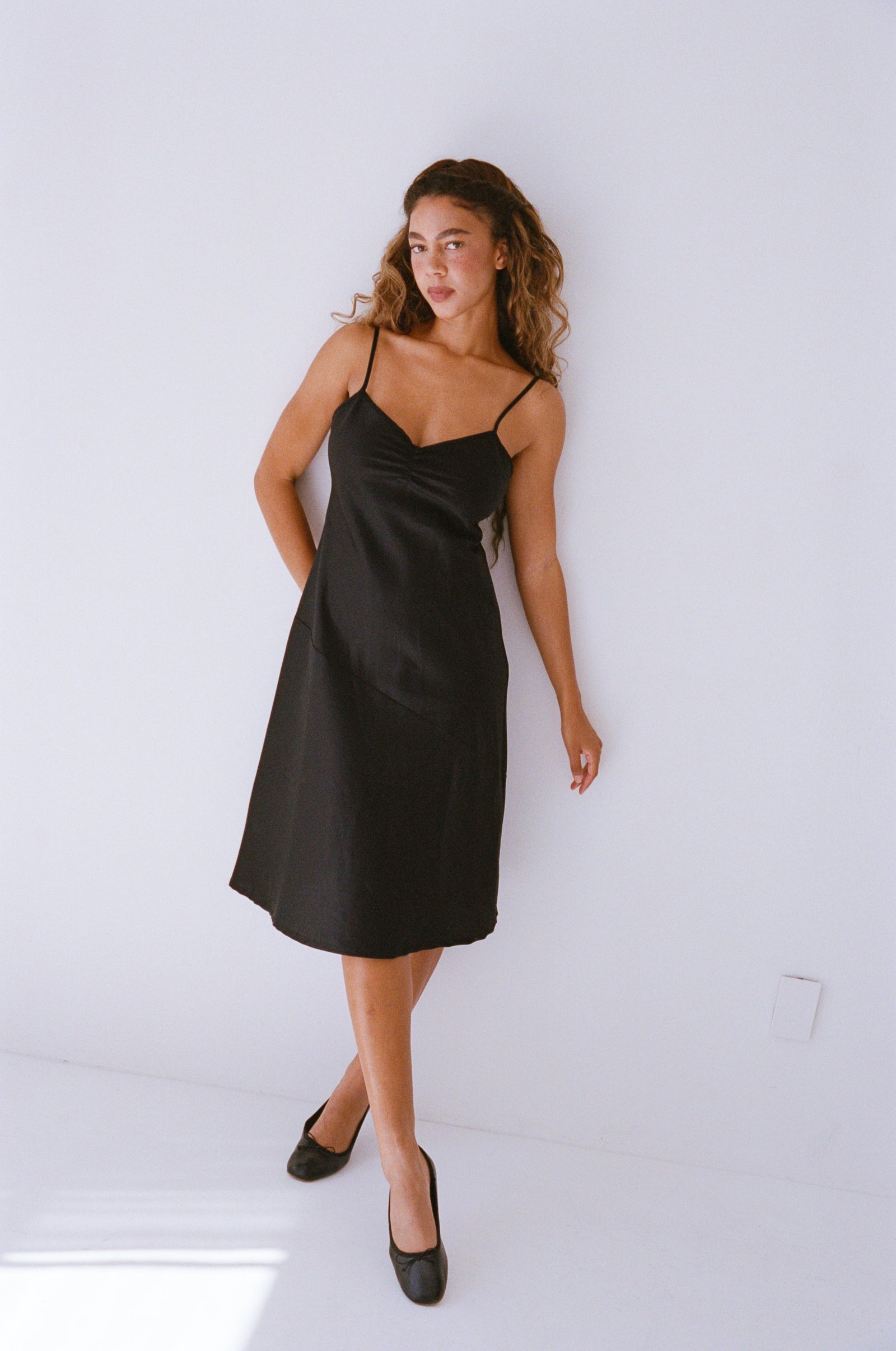 90'S BIAS SLIP DRESS IN ONYX XL / ONYX