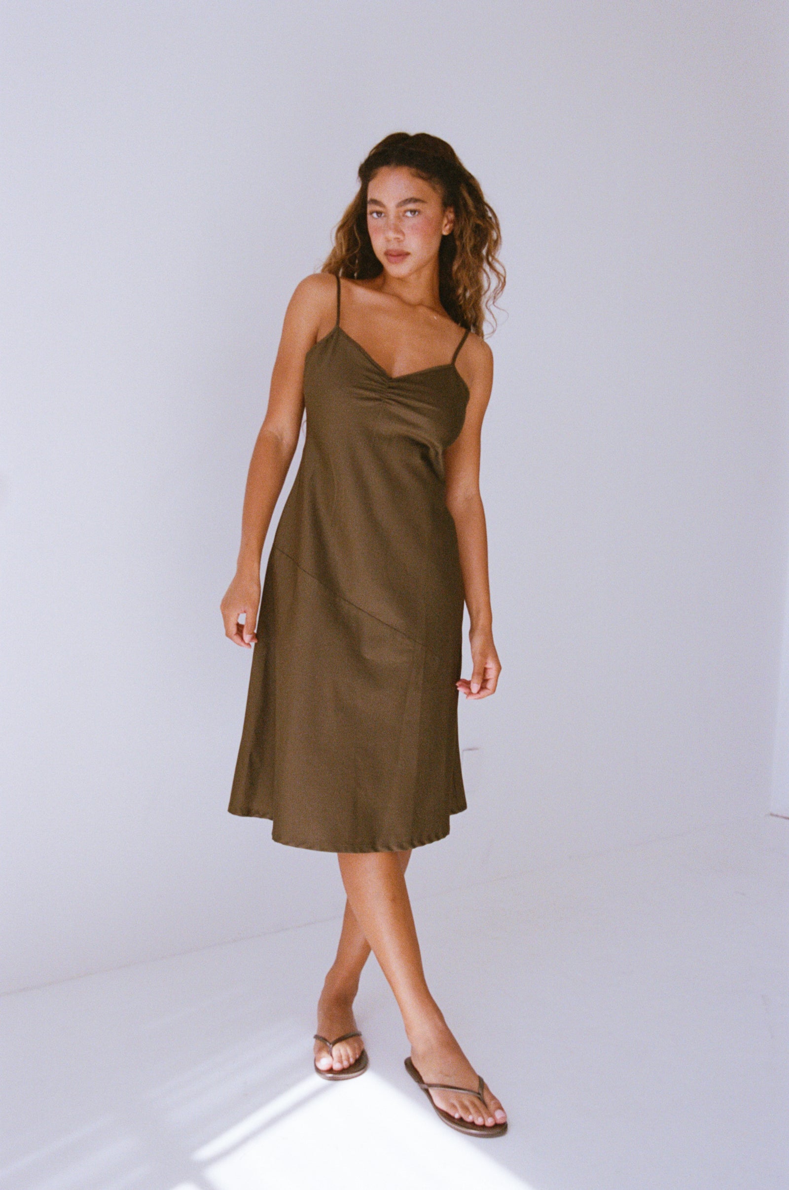 90'S BIAS SLIP DRESS IN OLIVE