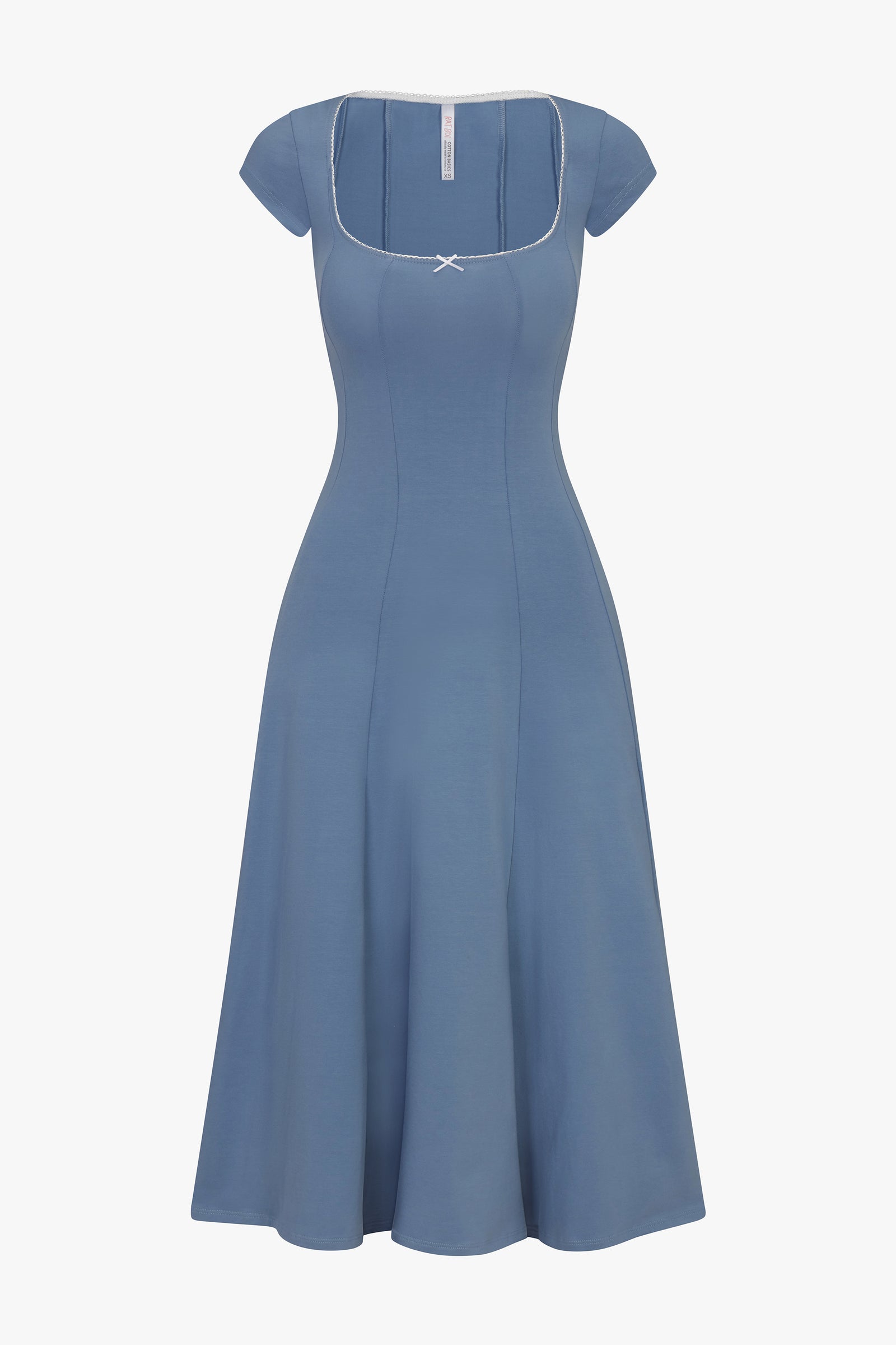 DREAM DRESS IN OCEAN