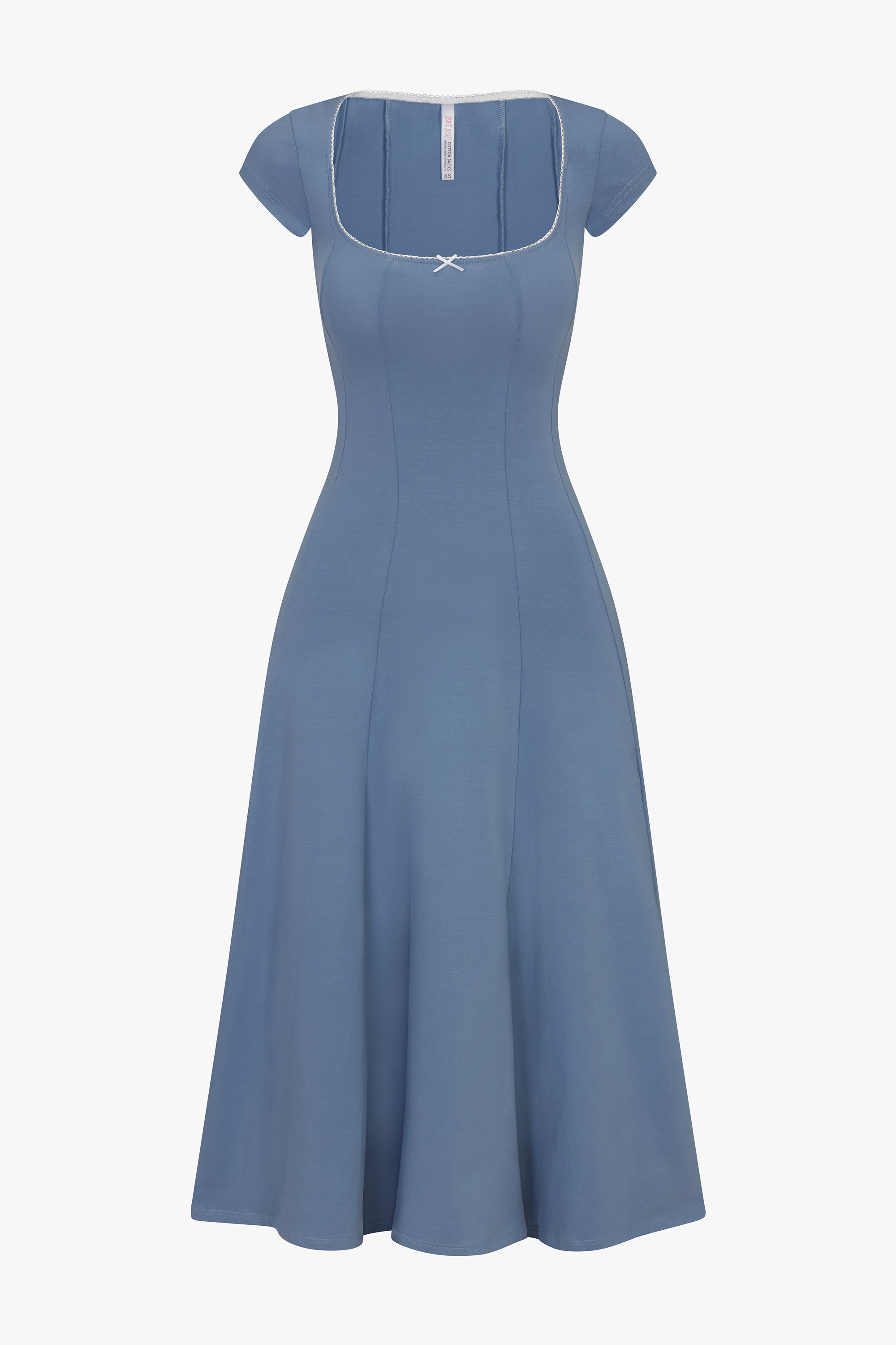 DREAM DRESS IN OCEAN