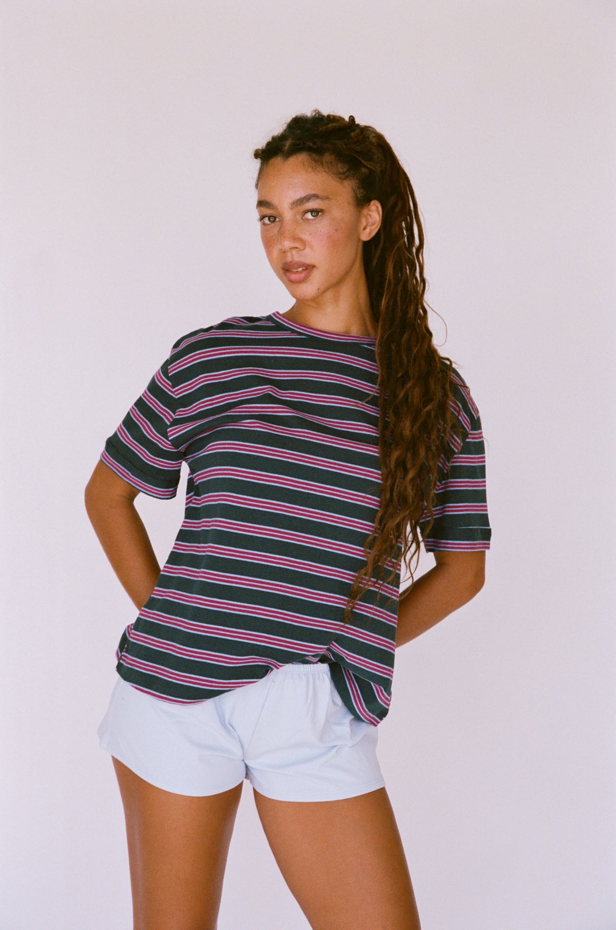 OVERSIZED BOIFRIEND T-SHIRT IN JEWEL STRIPE