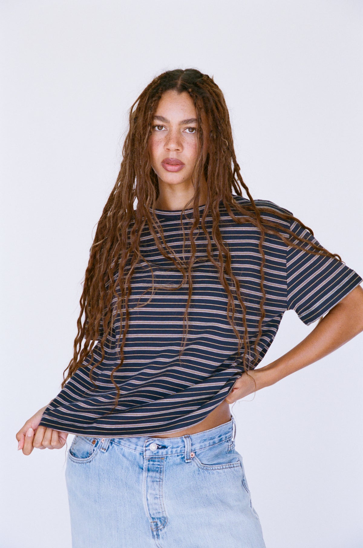 OVERSIZED BOIFRIEND T-SHIRT IN NAVY STRIPE