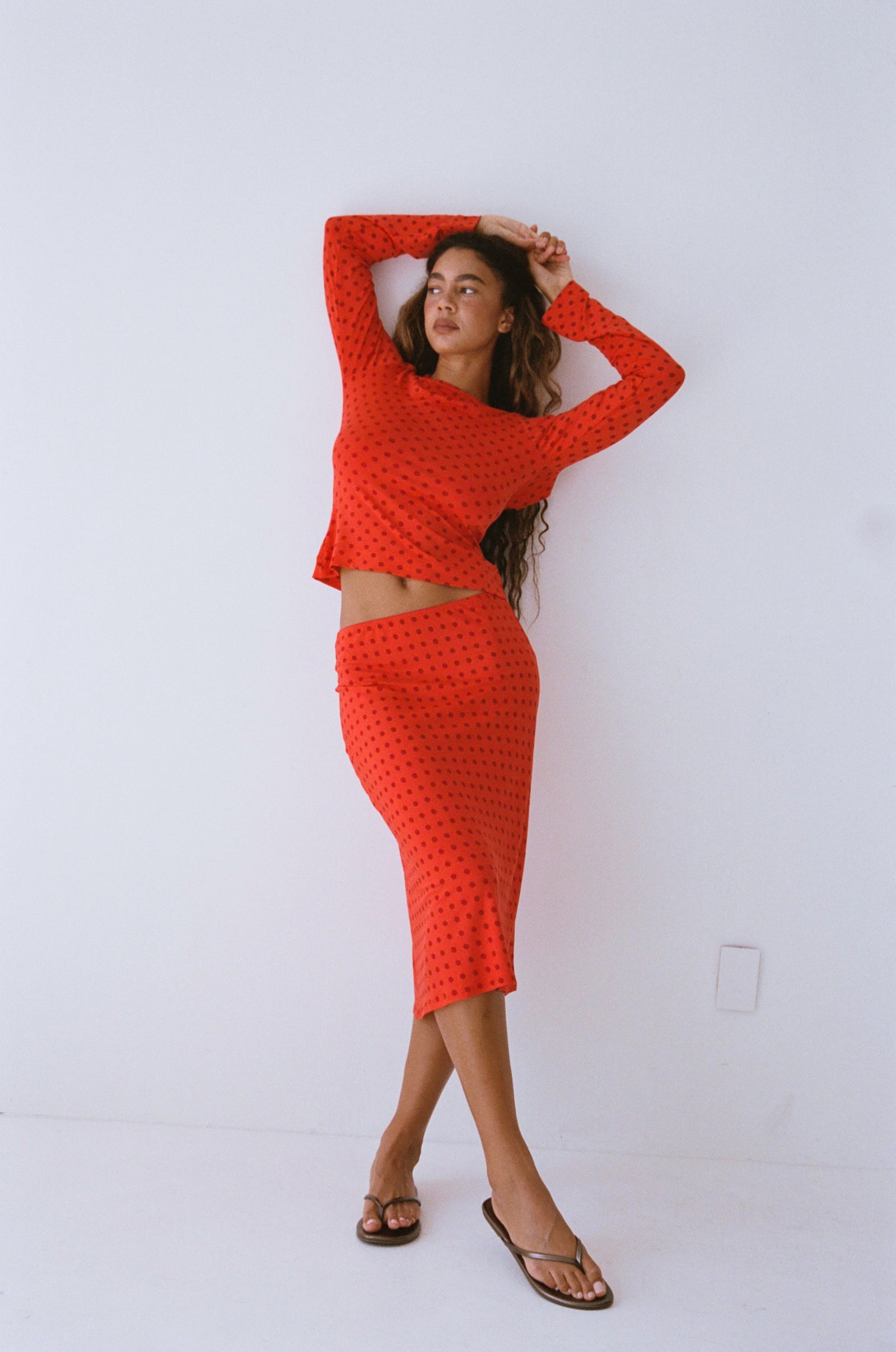 BIAS MIDI SLIP SKIRT IN CHILI PEPPER