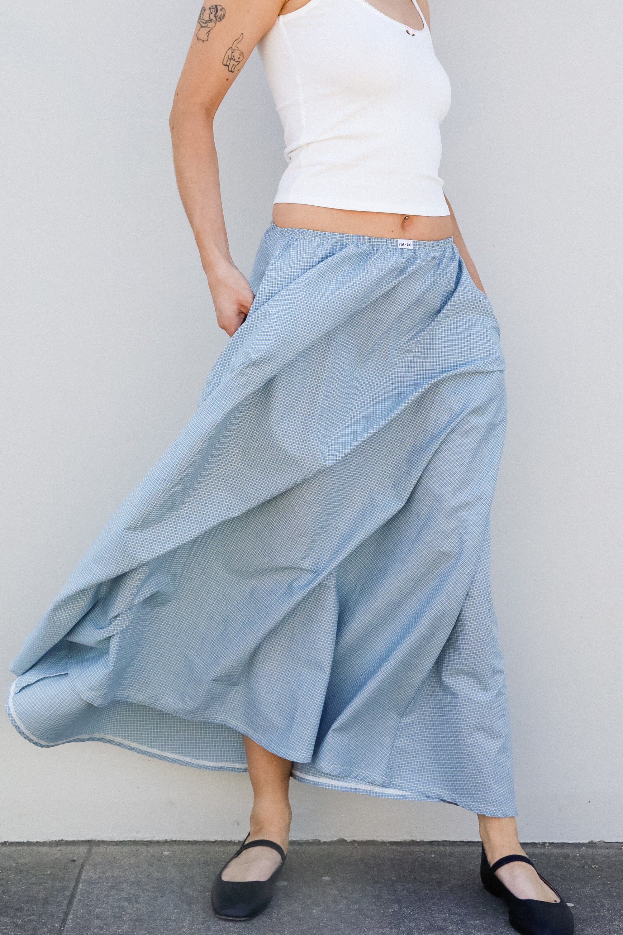 DREAM SKIRT IN CAPRI