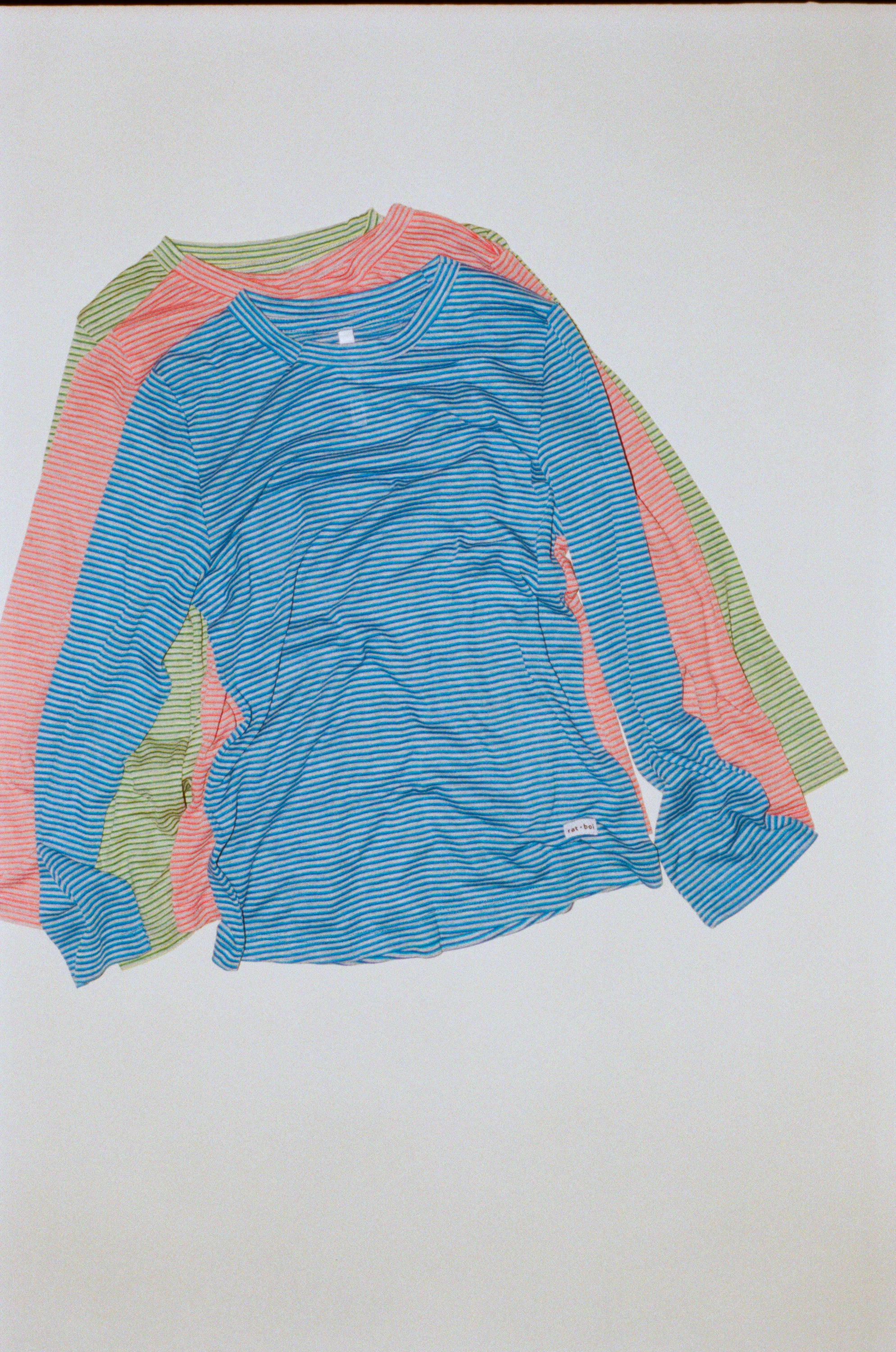 3/4 SLEEVE TOP IN RASPBERRY