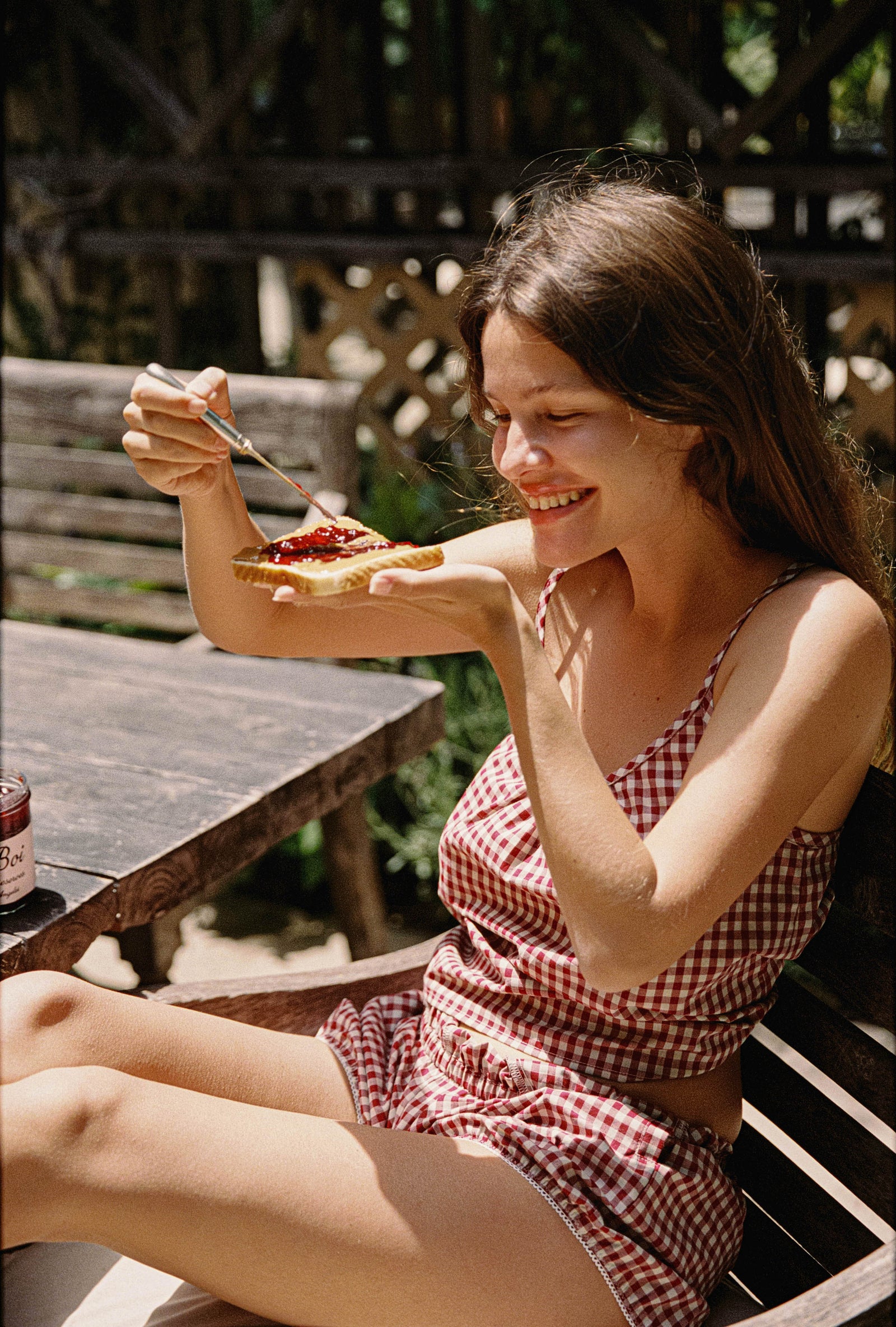 EASY BLOOMER SHORT IN CHERRY GINGHAM