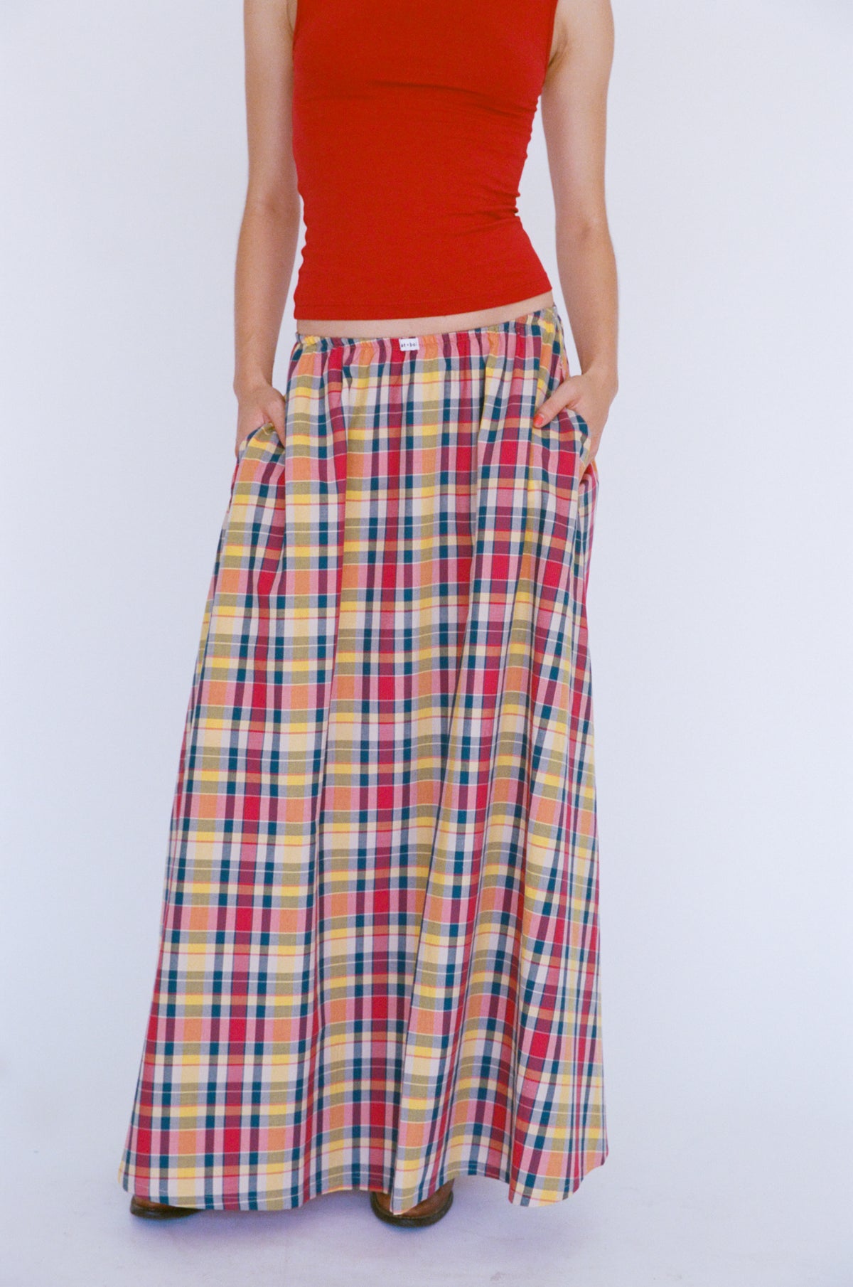 DREAM SKIRT IN CRIMSON TARTAN