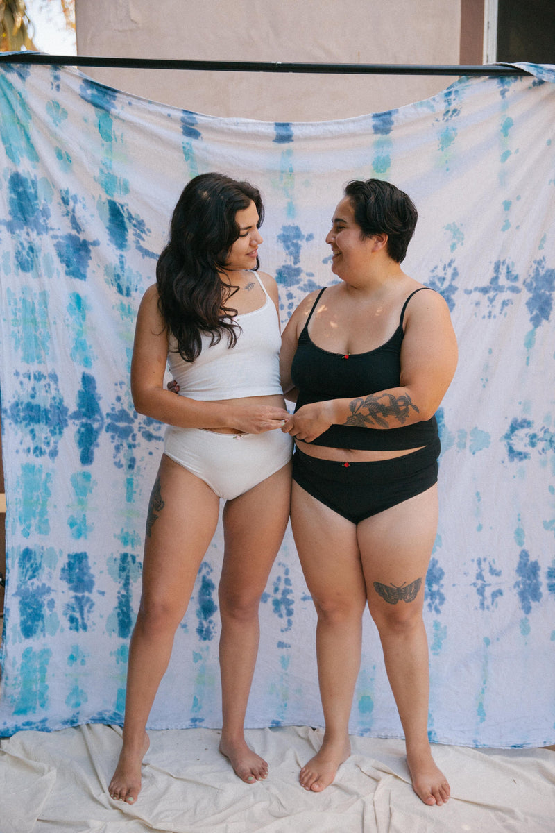 ORGANIC HIGH RISE UNDIES IN CLOUD